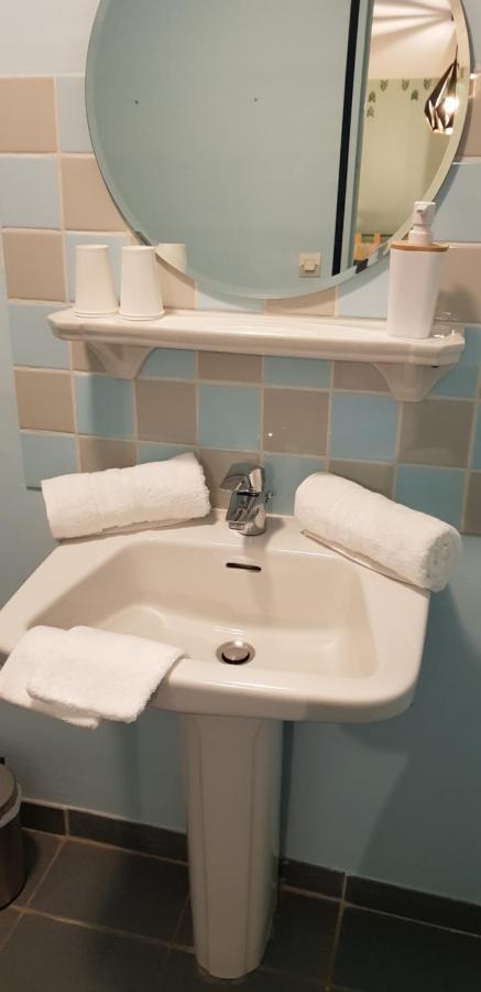 Bleu Bonheur Bed & Breakfast Dennevy Luaran gambar