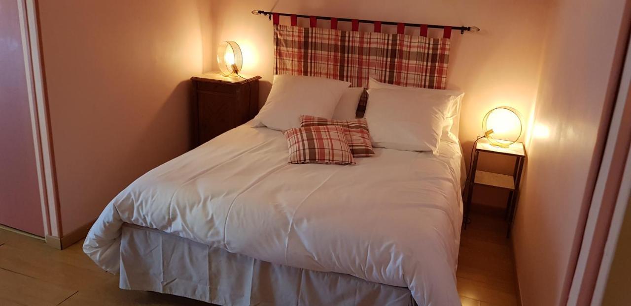 Bleu Bonheur Bed & Breakfast Dennevy Luaran gambar