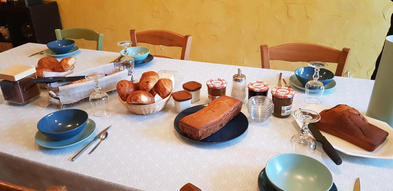 Bleu Bonheur Bed & Breakfast Dennevy Luaran gambar