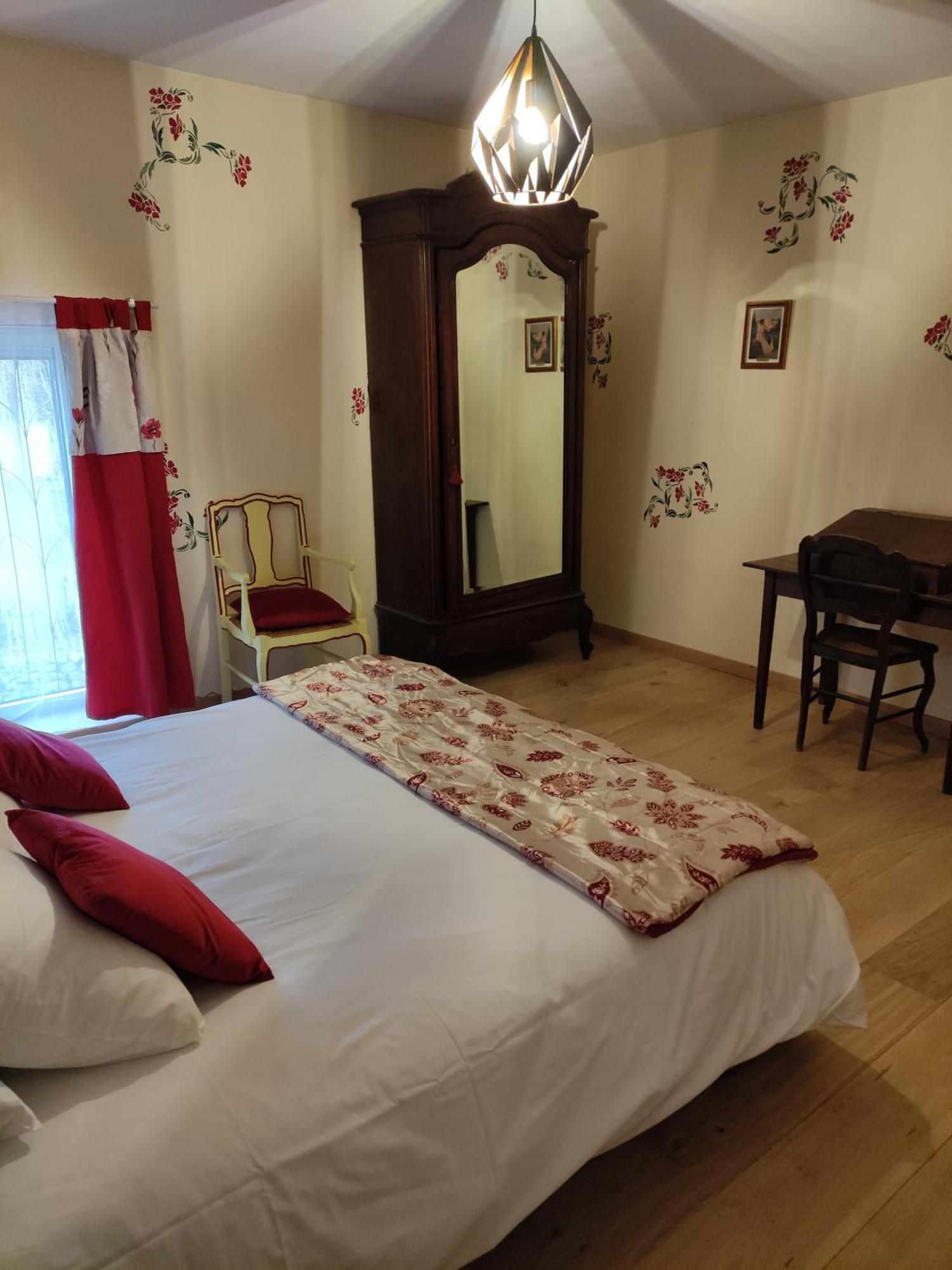 Bleu Bonheur Bed & Breakfast Dennevy Bilik gambar
